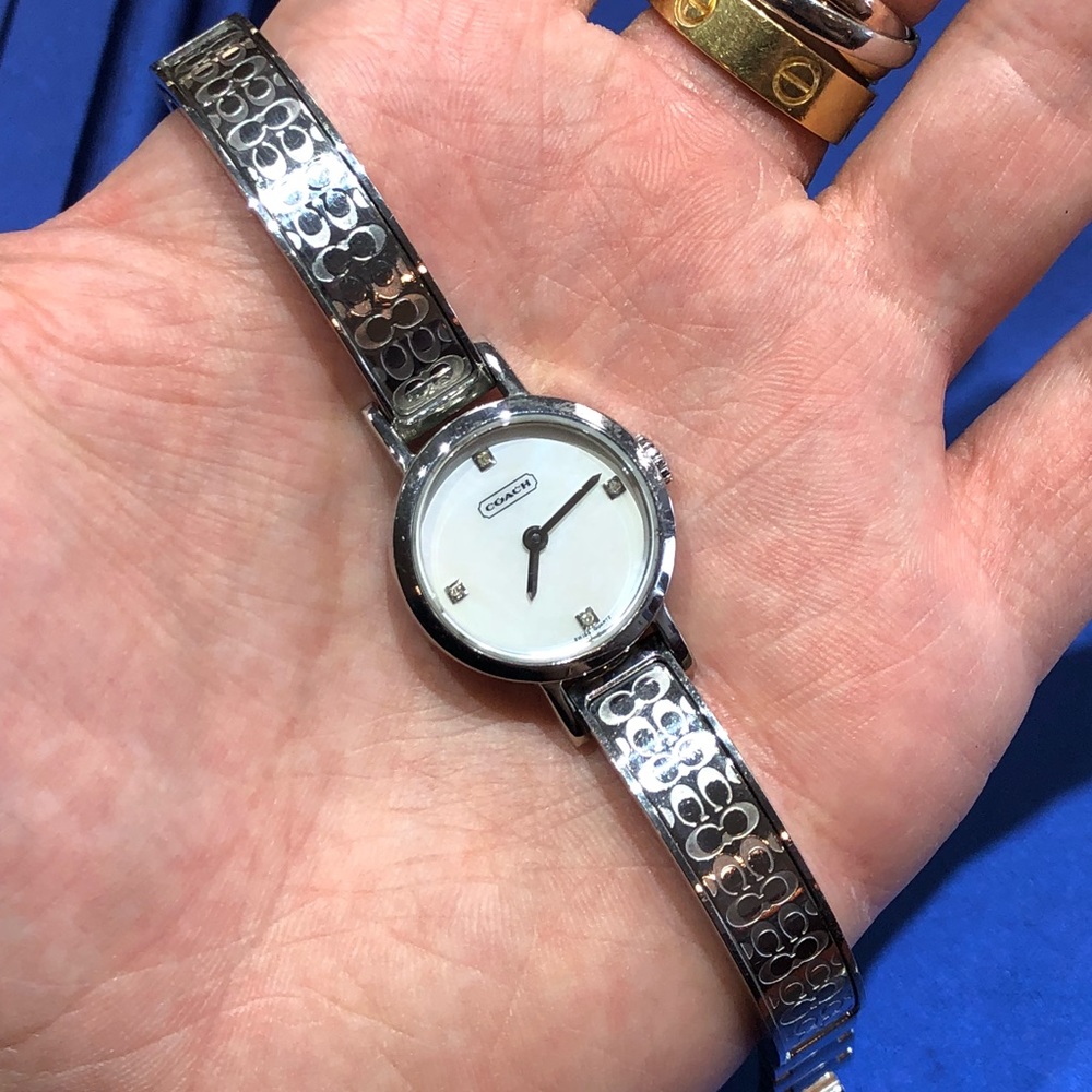 Coach Signature CC Diamond Coach Watch! - Picture 1 of 7